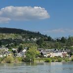 Rheinfahrt. Rhein.